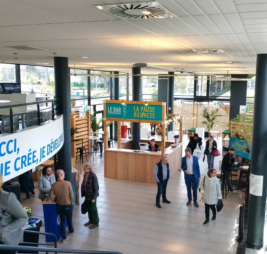 Aménagement bar indoor avec personnalisation de la casquette #BS2