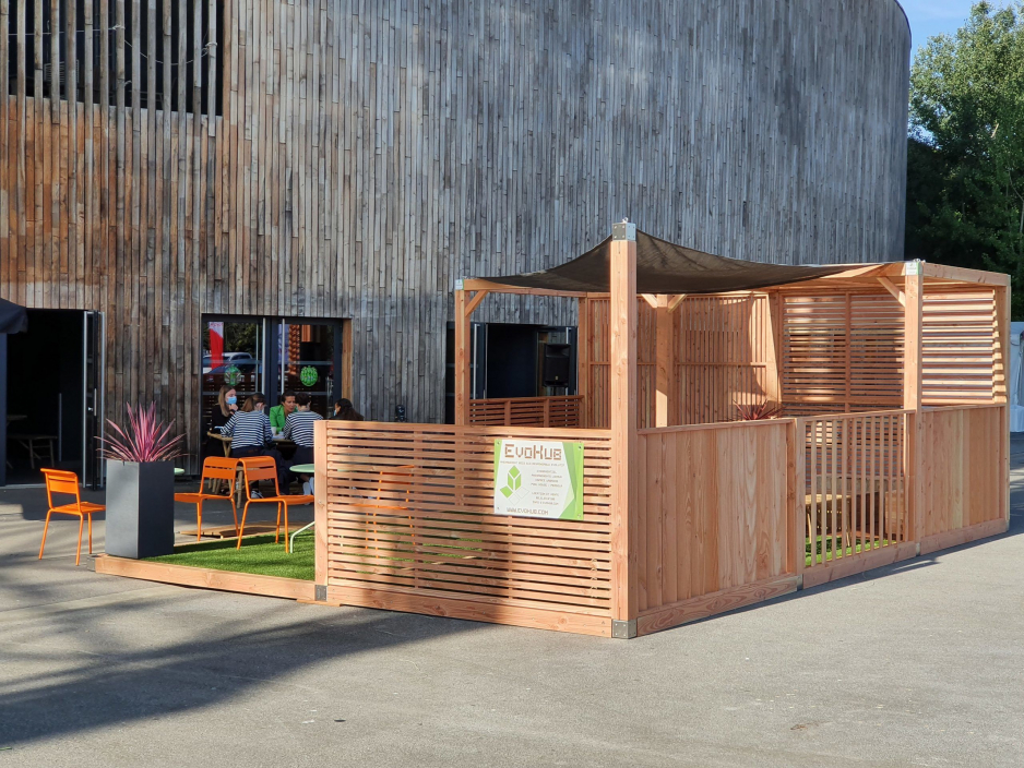 Création terrasse lounge éphémère en bois - foire de Caen