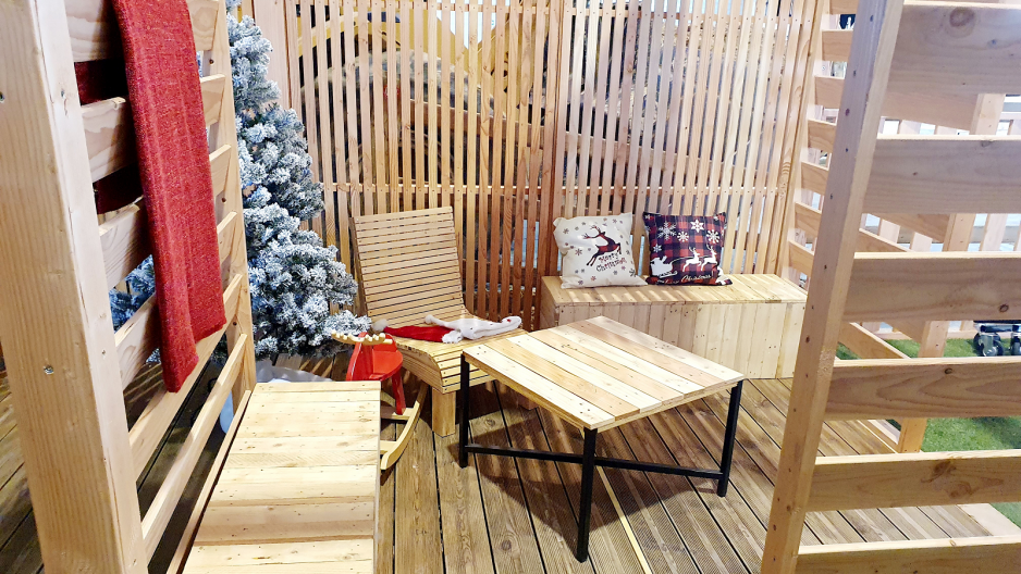 EvoKub de Noël - Espace evenementiel modulable en bois - ecoresponsable, conçu et fabriqué en Normandie